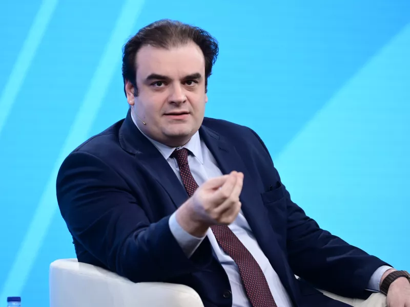 Πιερρακάκης: Παραιτείται το Δημόσιο από τα ένδικα μέσα για Μάτι και Μάνδρα