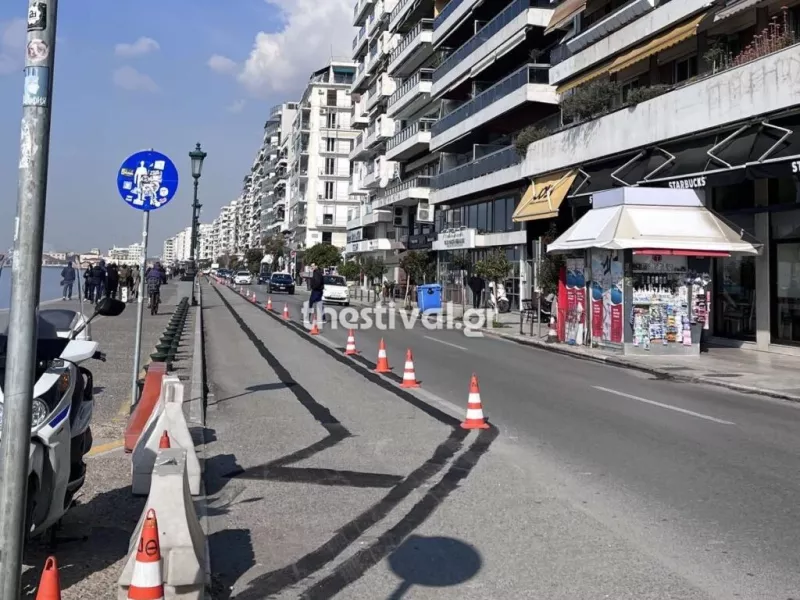 Θεσσαλονίκη: «Ξηλώνεται» από τη Λ. Νίκης ο ποδηλατόδρομος - Βίντεο