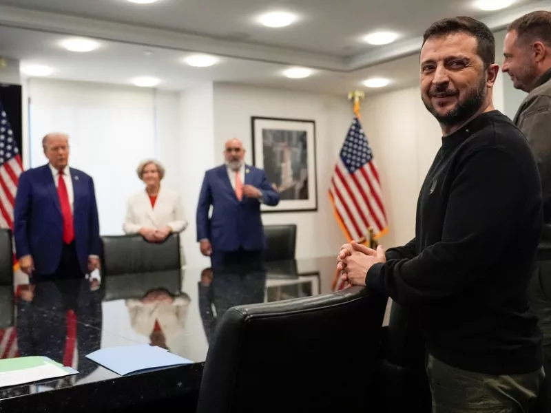 Τραμπ: Απειλεί με «μεγάλα, μεγάλα προβλήματα» τον Ζελένσκι