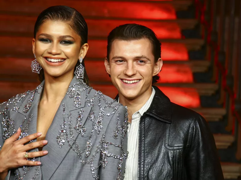 Αρραβωνιάστηκαν Tom Holland και Zendaya