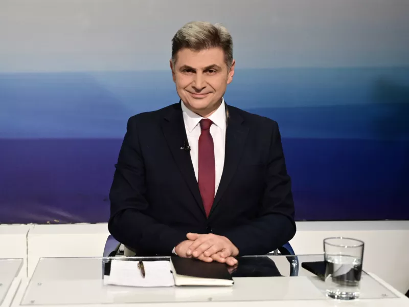 Ο Νίκος Φαραντούρης συνεχίζει να προκαλεί, ο ΣΥΡΙΖΑ σιωπά  
