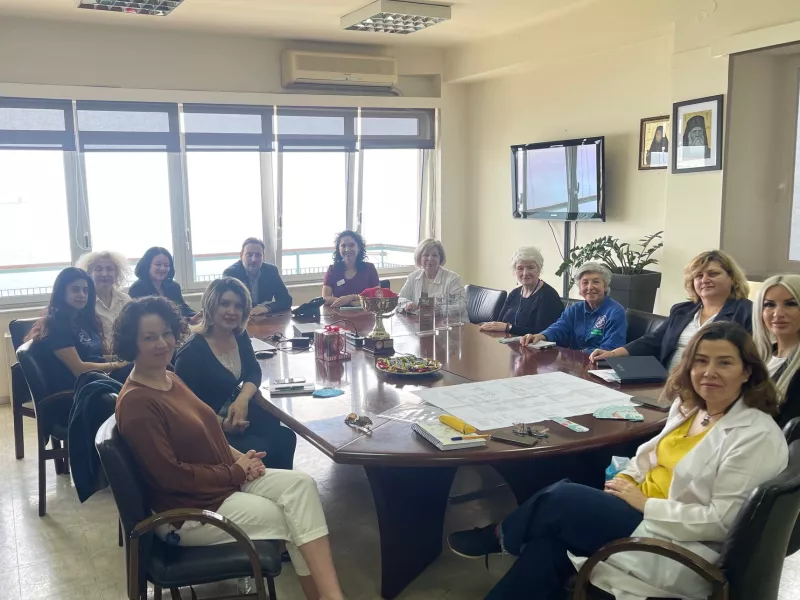 Σκύλοι θεραπείας στο «Μεταξά» - Μια νέα μορφή φροντίδας ογκολογικών ασθενών