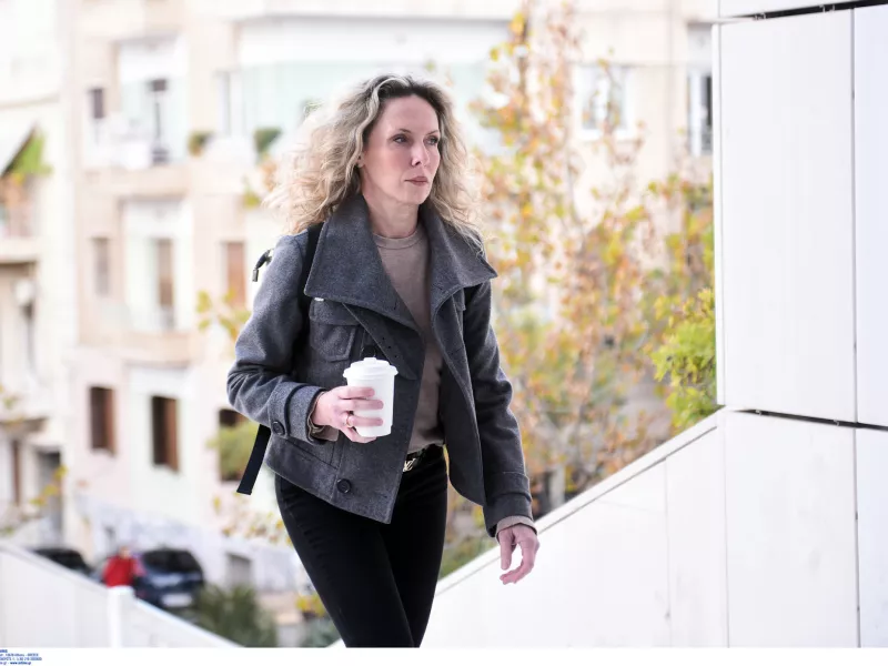 Εβελίνα Παπούλια