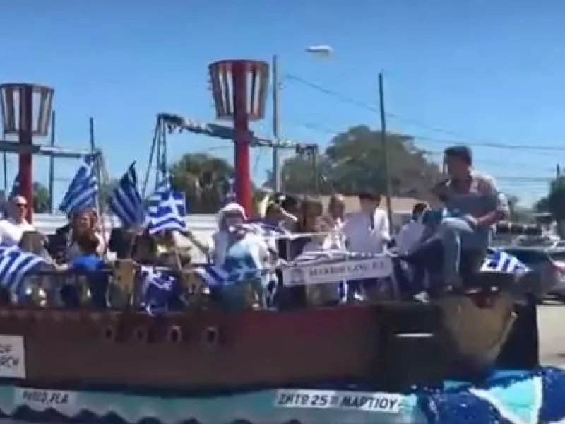 Παρελάσεις σε ΗΠΑ και Αυστραλία