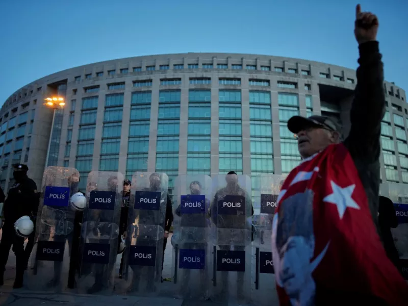 Ιμάμογλου: Το εκκρεμές της δημοκρατίας στην Τουρκία 