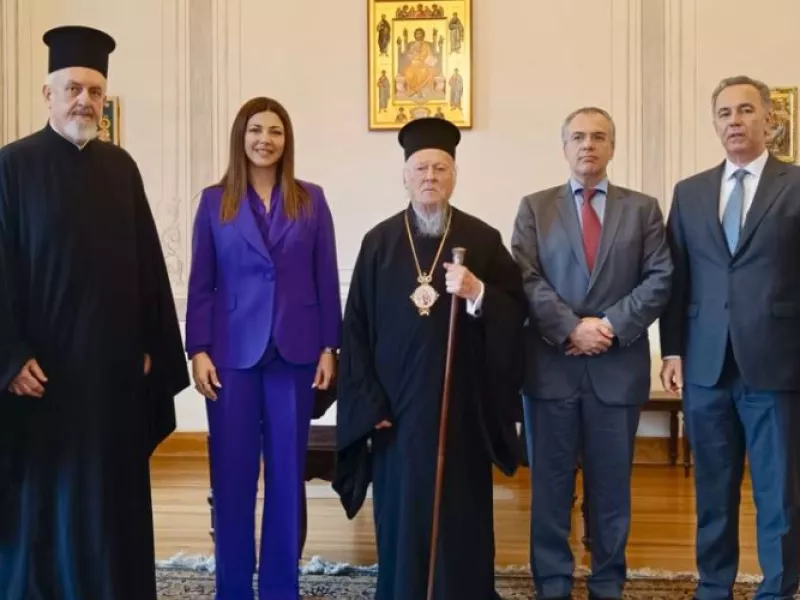 Η υπουργός Σοφία Ζαχαράκη στο Φανάρι