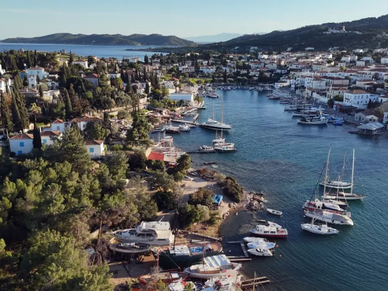 Σπέτσες
