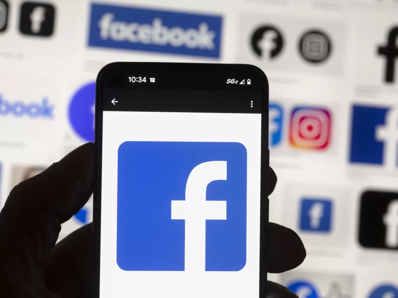 Facebook -  Instagram