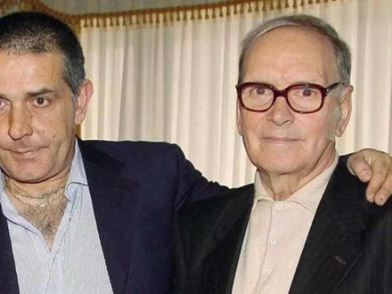 Ποιος είναι τελικά ο Ένιο Μορικόνε: Ο συνθέτης μέσα από τα μάτια του γιου του