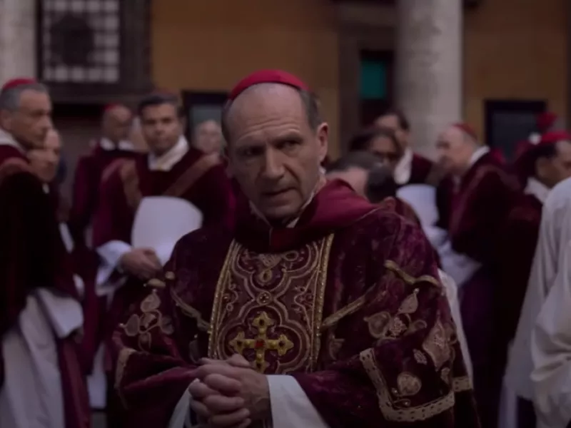 Κονκλάβιο: 4 τρόποι με τους οποίους η ταινία Conclave ρίχνει φως στον τρόπο επιλογής Πάπα