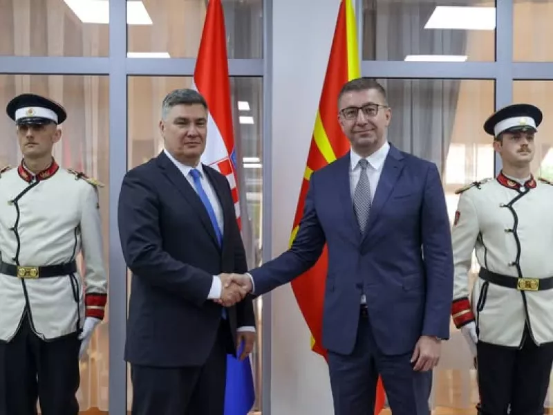 Β. Μακεδονία: Ο πρόεδρος της Κροατίας καλεί τα Σκόπια να μην υποκύψουν σε εκβιασμούς