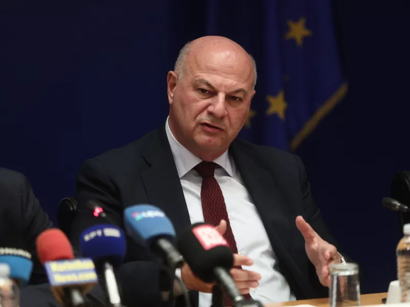Κώστας Τσιάρας