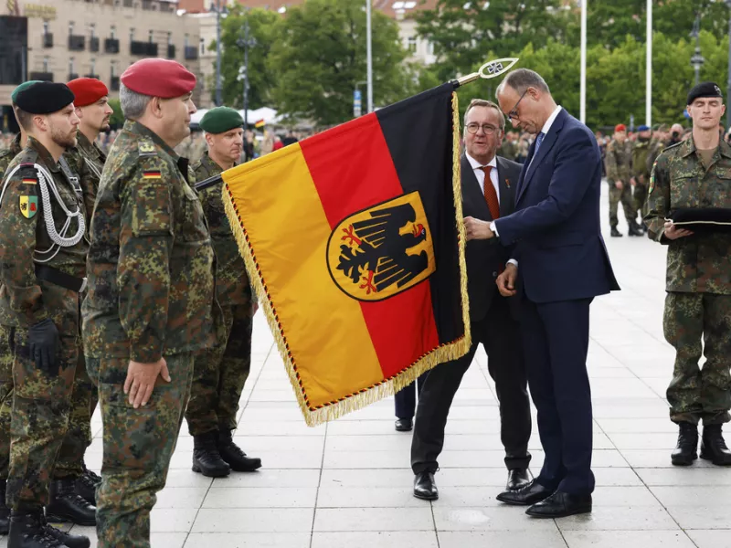Γερμανία: Αναπτύσσει για πρώτη φορά μετά το '40 μόνιμο στρατό εκτός συνόρων