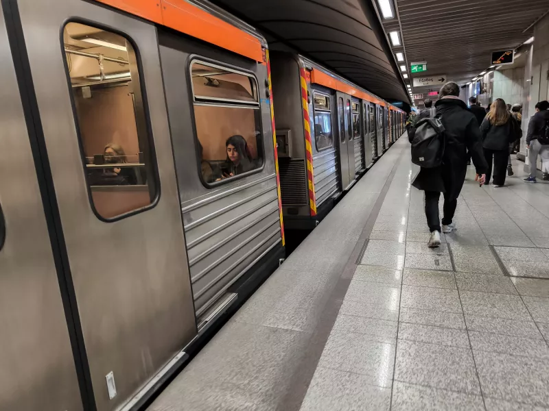 Μετρό Αθηνών: Σε νέες ράγες το μετρό Αθηνών μετά από 25 χρόνια 