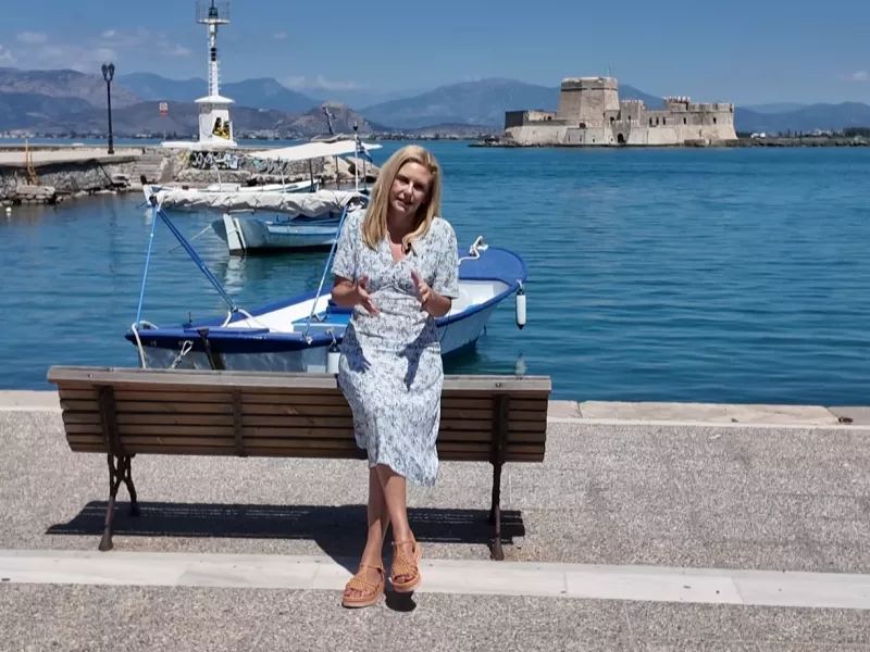 Η ζωγράφος Μαρία Φιλοπούλου και το υδάτινο όραμά της