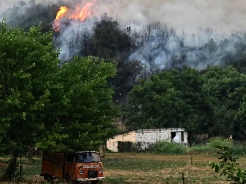 Φωτιά στον Φενεό Κορινθίας: Συνελήφθησαν 2 άνδρες για εμπρησμό από αμέλεια