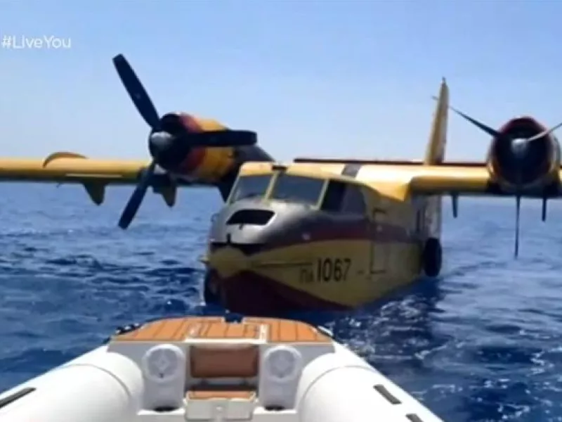 Rυμούλκηση του Canadair