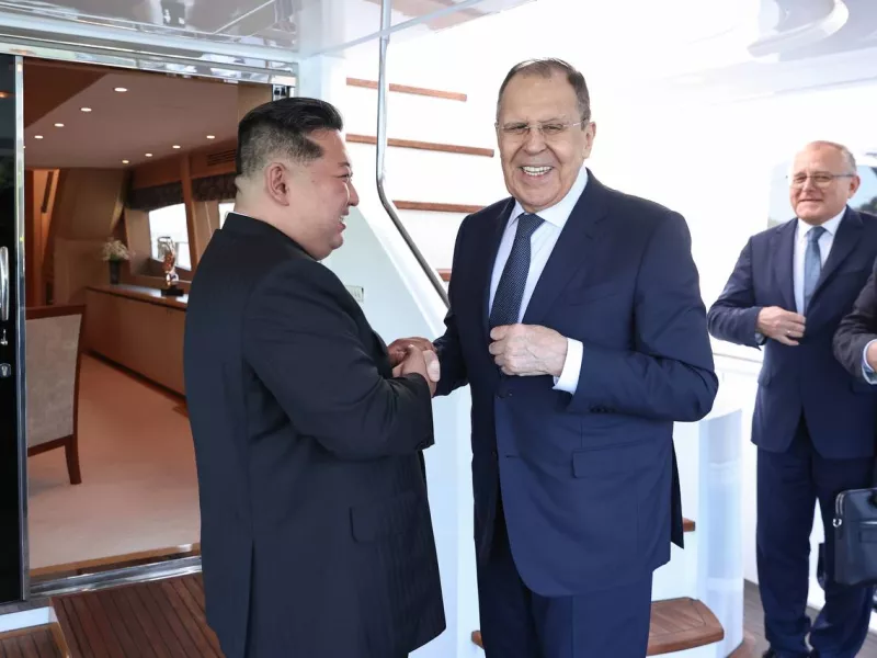 λαβροφ κιμ γιονγκ ουν 