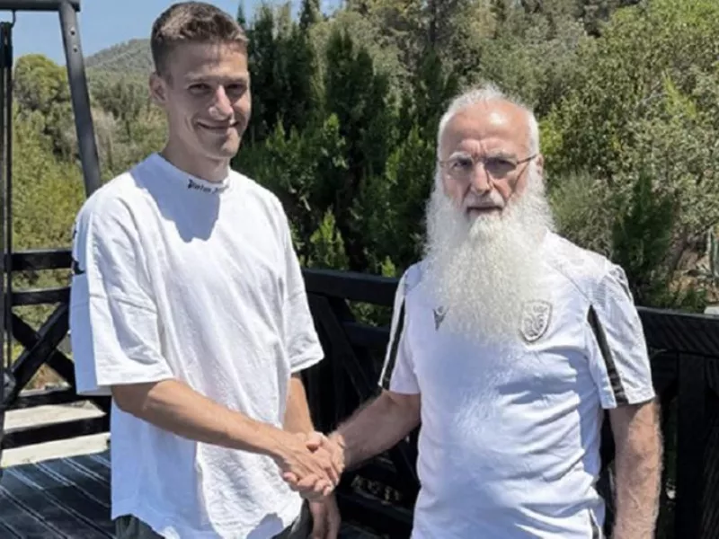Γιάννης Κωνσταντέλιας
