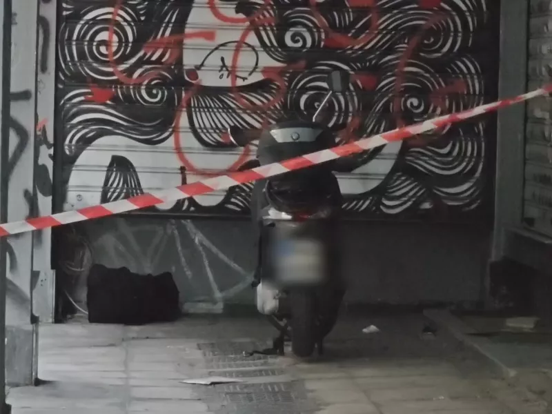 Εξάρχεια: Εντοπίστηκε ύποπτο αντικείμενο