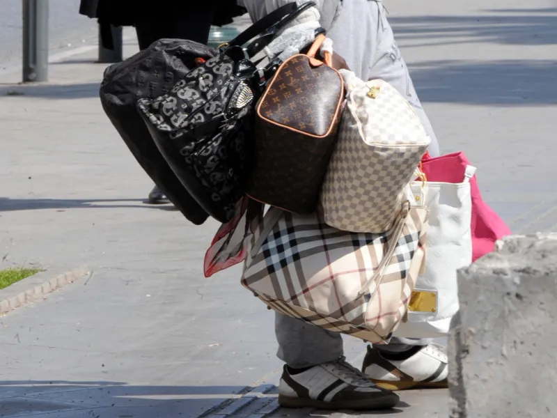 παραεμποριο μαιμουδες