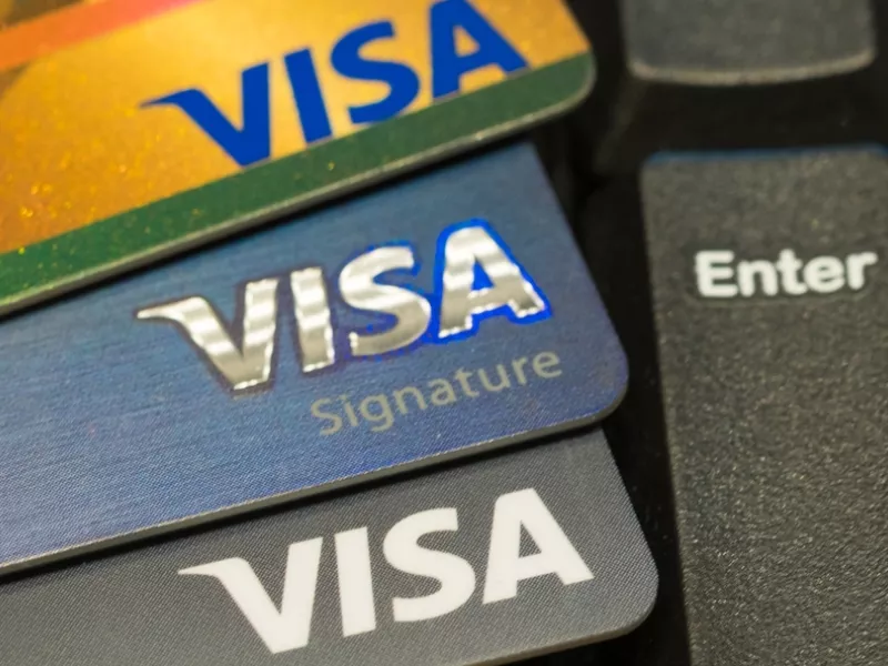Visa και Mastercard «τέλος» από τη Ρωσία    