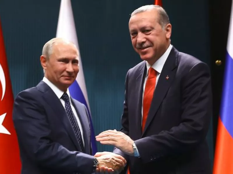 Ο Βλαντιμίρ Πούτιν με τον Ρετζέπ Ταγίπ Ερντογάν 