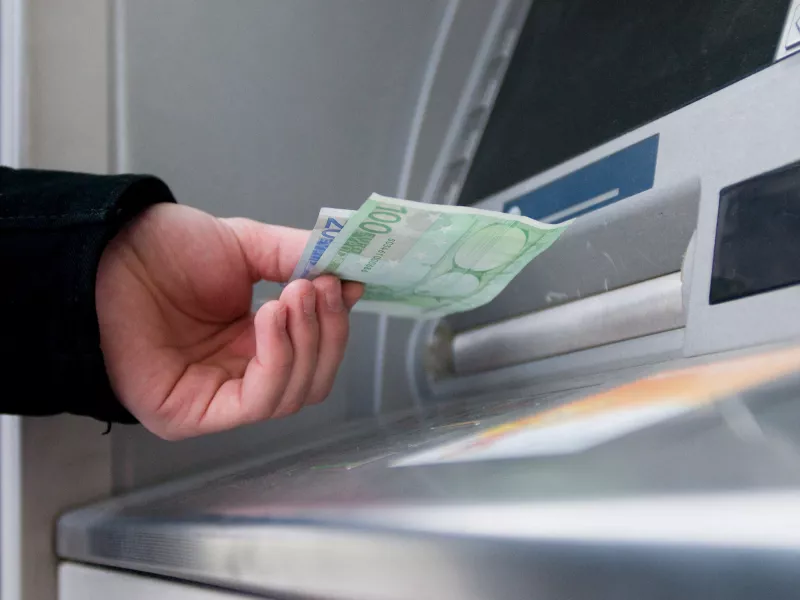 Σε ανοδική τροχιά τα επιτόκια από τις κεντρικές τράπεζες