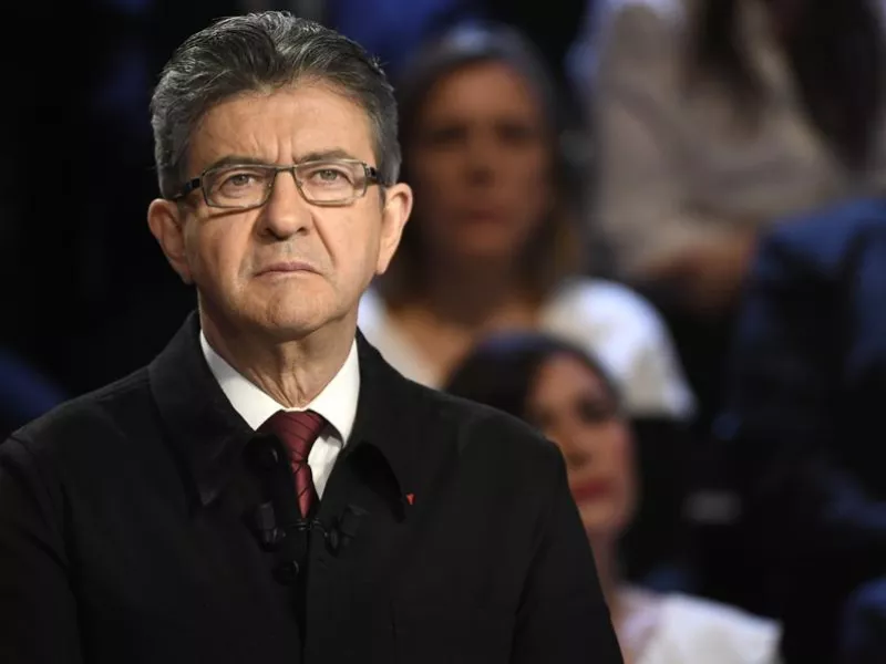 Γαλλικές εκλογές: Ένας στους τρεις ψηφοφόρους του Μελανσόν θα στηρίξουν Μακρόν