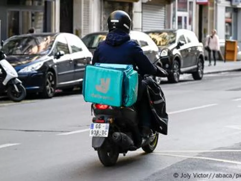 Διανομέας σε πλατφόρμα εργασίας