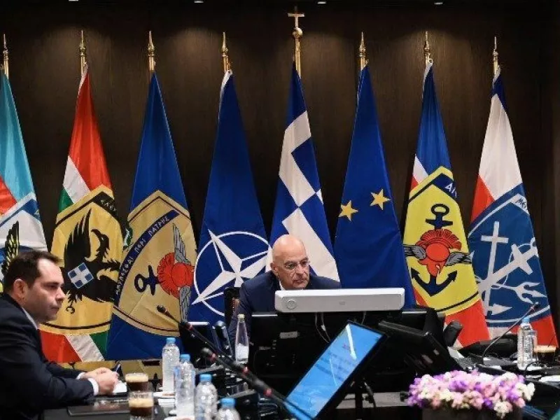 Δένδιας