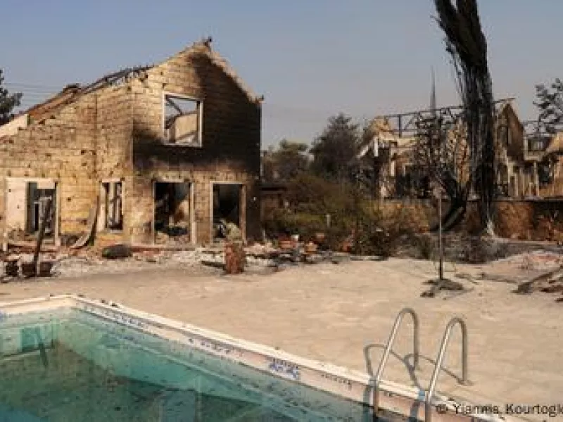 Καμένες οικίες στη Λεμεσό