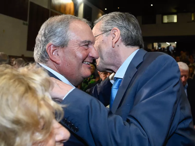 Απόντες στους εορτασμούς για τα 50 χρόνια της ΝΔ Καραμανλής και Σαμαράς