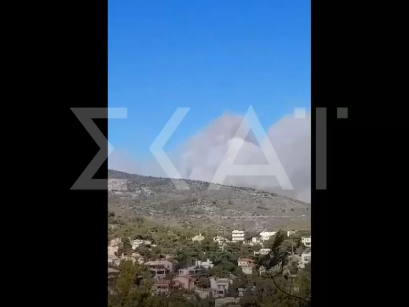 Φωτιές σε Κερατέα και Πεντέλη